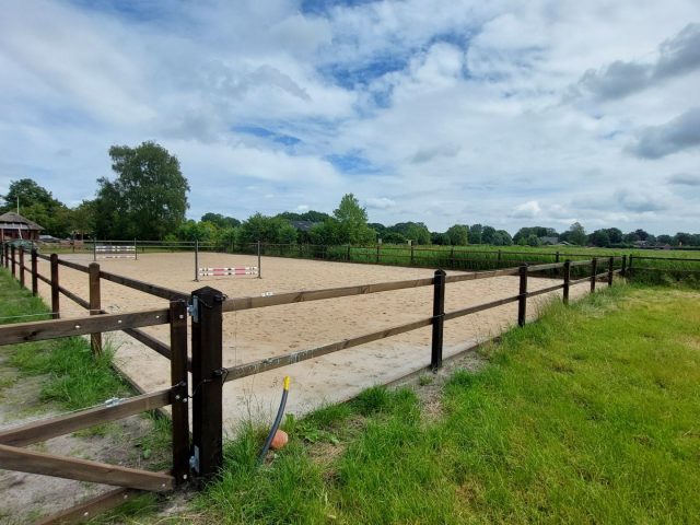 Paardenbak | HECQ | Expert in ambachtelijke omheiningen